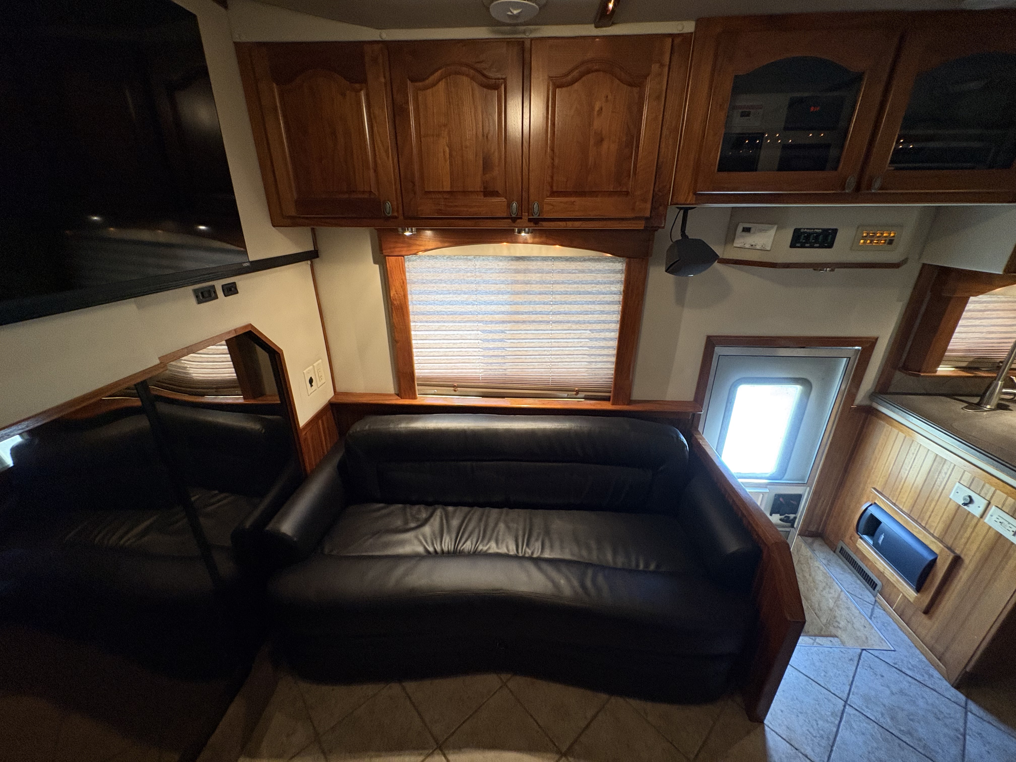 Used 2007 NRC 45' Motorcoach